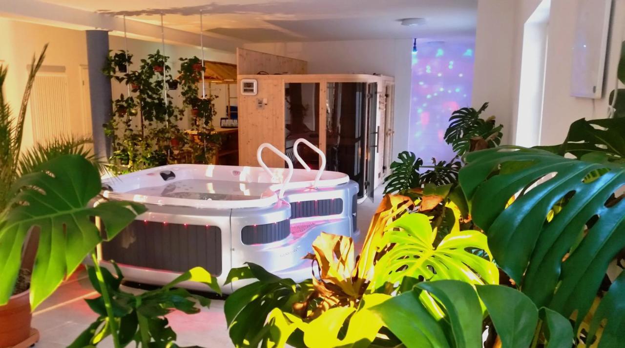 Neue Muehle Kleines Landhotel Brandenburg  ภายนอก รูปภาพ