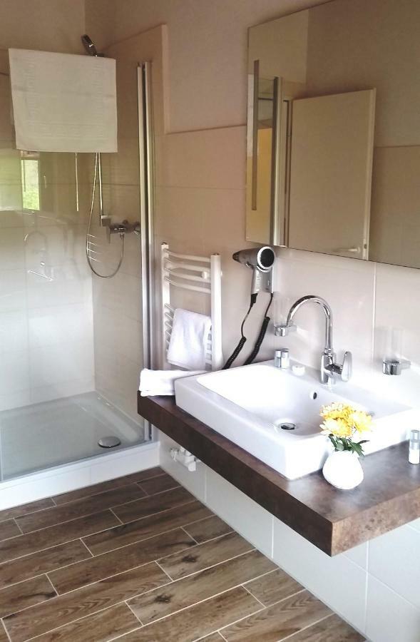 Neue Muehle Kleines Landhotel Brandenburg  ภายนอก รูปภาพ