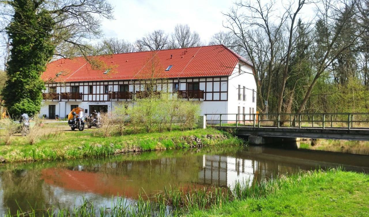 Neue Muehle Kleines Landhotel Brandenburg  ภายนอก รูปภาพ